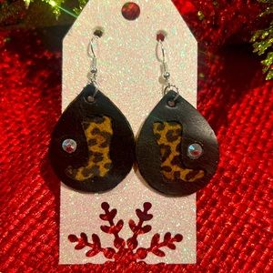 Leather earrings